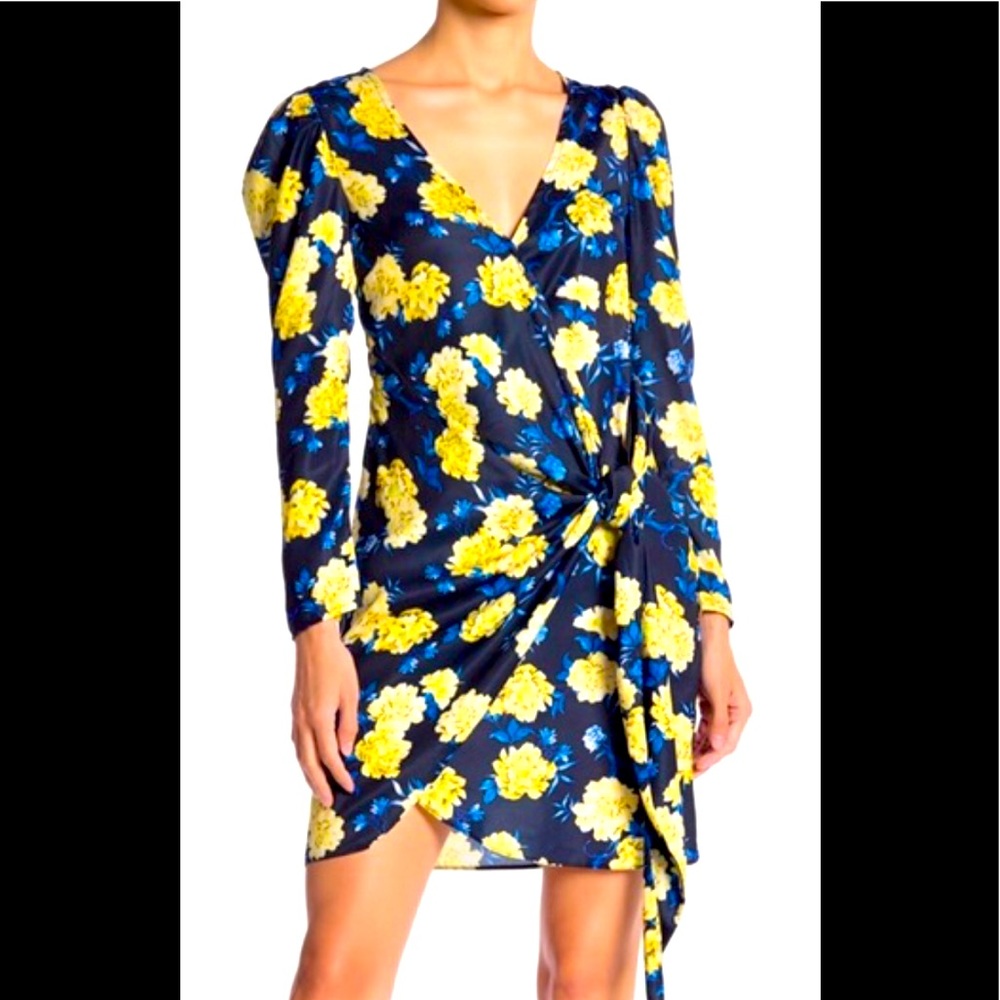 BNWT! Kendall + Kylie Silk L/S Floral 🌼 Dress